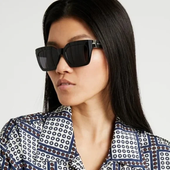 Jimmy Choo Sunglasses, New 195 Jimmy Choo | Accessories | Jimmy Choo Sunglasses New 95  main image 2